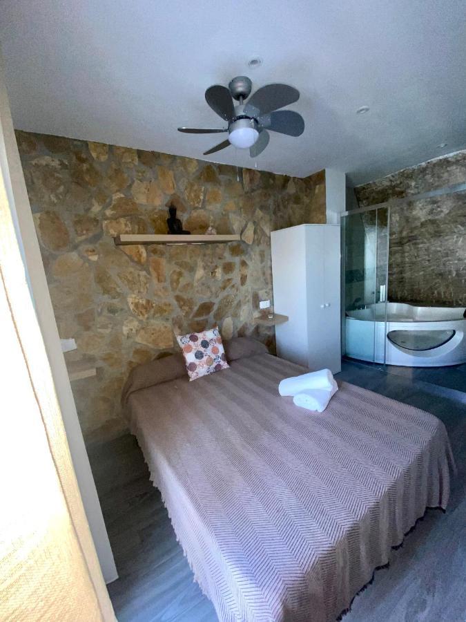 הוילה Setenil De Las Bodegas Casita En El Tajo מראה חיצוני תמונה