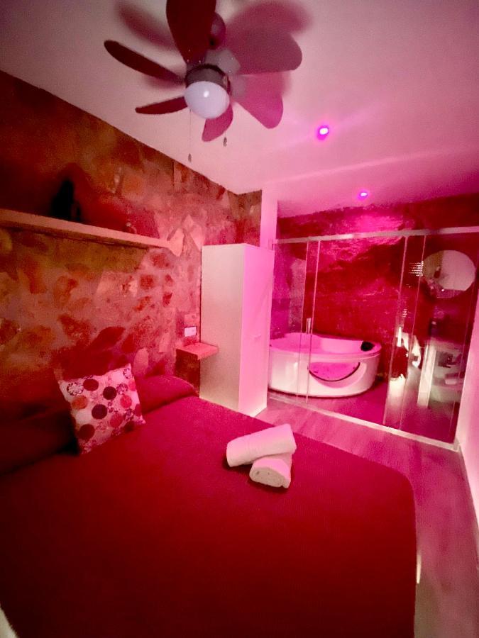 הוילה Setenil De Las Bodegas Casita En El Tajo מראה חיצוני תמונה